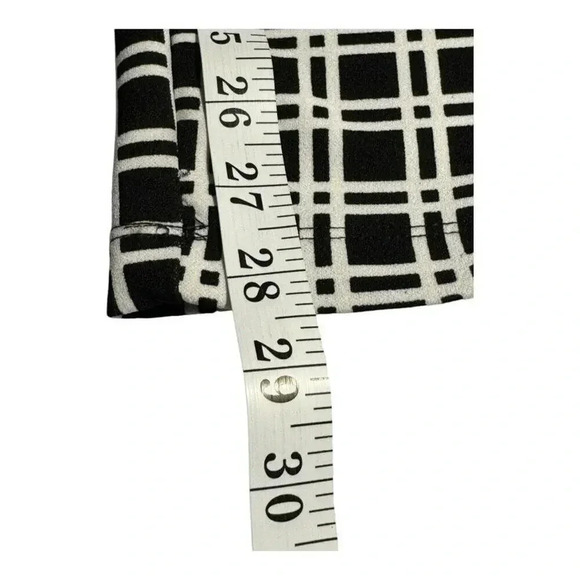 Adrienne Vittadini Women's Medium Black & White Plaid‎ Ankle Pants Casual - Picture 5 of 7